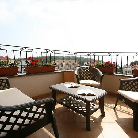 Undina - Luxury House Near Beaches For Big Group