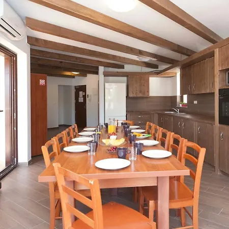 Undina - Luxury House Near Beaches For Big Group
