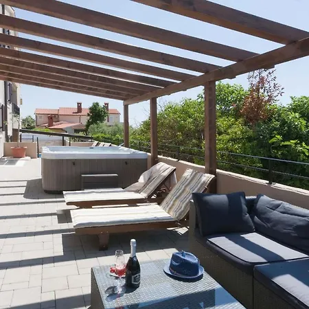 Undina - Luxury House Near Beaches For Big Group Villa Premantura