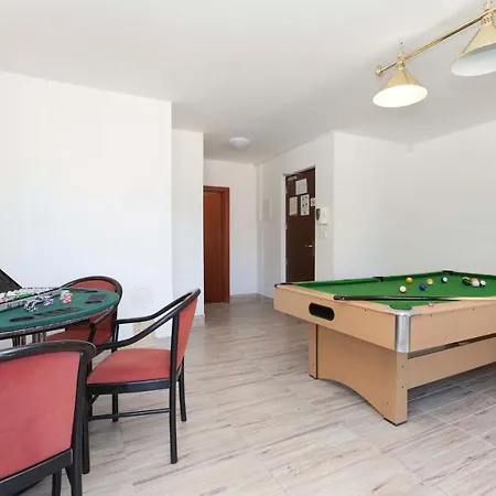 Undina - Luxury House Near Beaches For Big Group