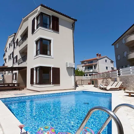 Undina - Luxury House Near Beaches For Big Group Villa *